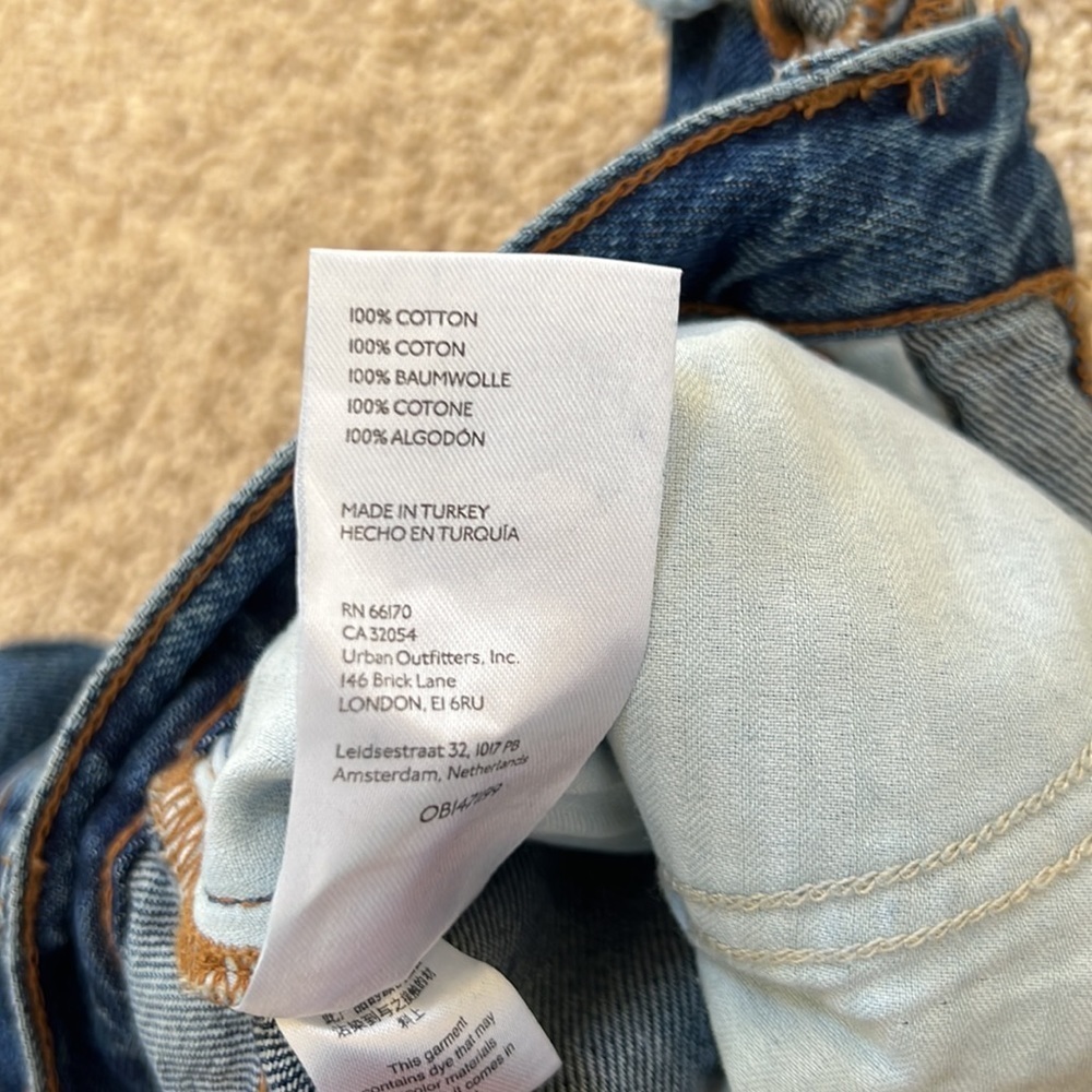 NWT! WE THE FREE Sizs 29 Lasso high rise frayed hem denim shorts - Picture 10 of 10